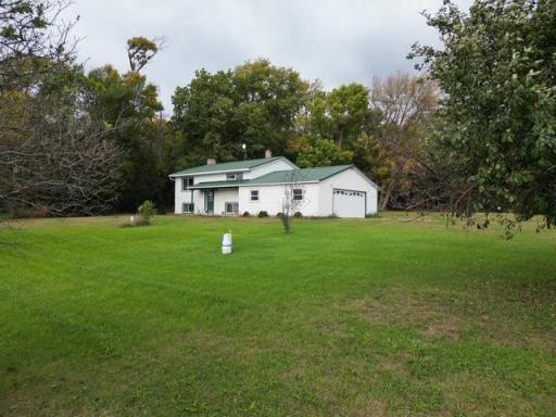 35566 720th Avenue, Morton, MN 56270