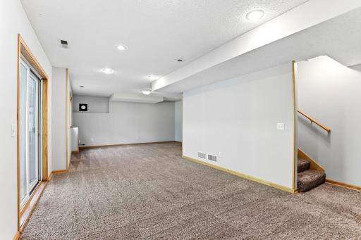 7024 W 144th Street, Savage, MN 55378