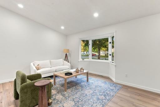 14-web-or-mls-1862 Fox Run-14.jpg