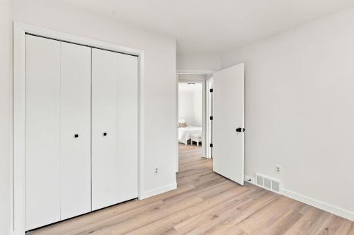 29-web-or-mls-1862 Fox Run-29.jpg