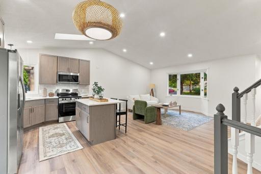 19-web-or-mls-1862 Fox Run-19.jpg