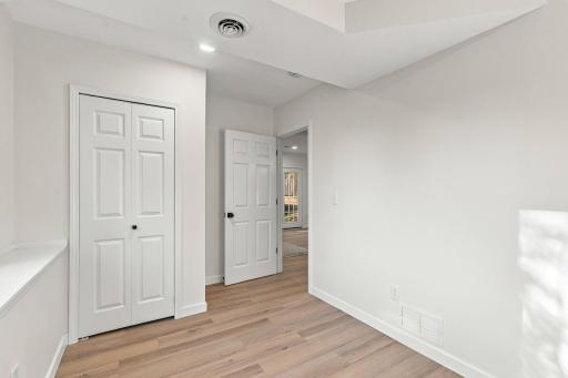 39-web-or-mls-1862 Fox Run-39.jpg