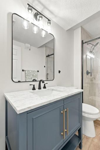 41-web-or-mls-1862 Fox Run-41.jpg