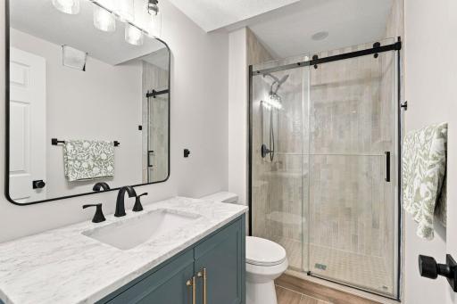 40-web-or-mls-1862 Fox Run-40.jpg