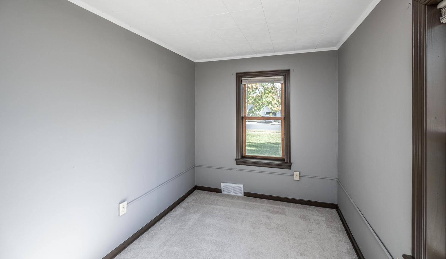 020-004-Bedroom 2 Lower Unit-1500x871.jpg