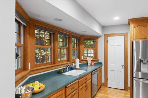 9910 Credit River Boulevard, Prior Lake, MN 55372