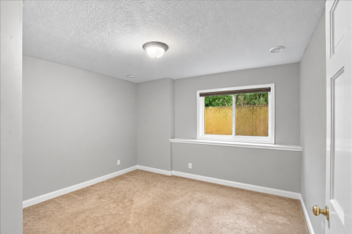 9910 Credit River Boulevard, Prior Lake, MN 55372