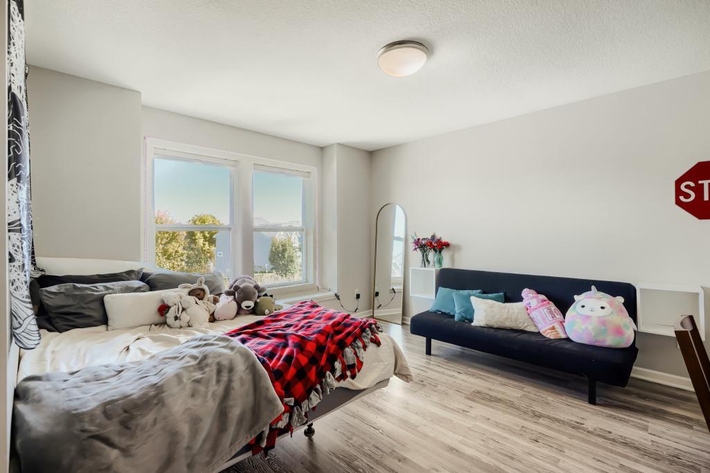5915 Edgewater Dr - MLS Sized - 023 - 23 Bedroom.jpg