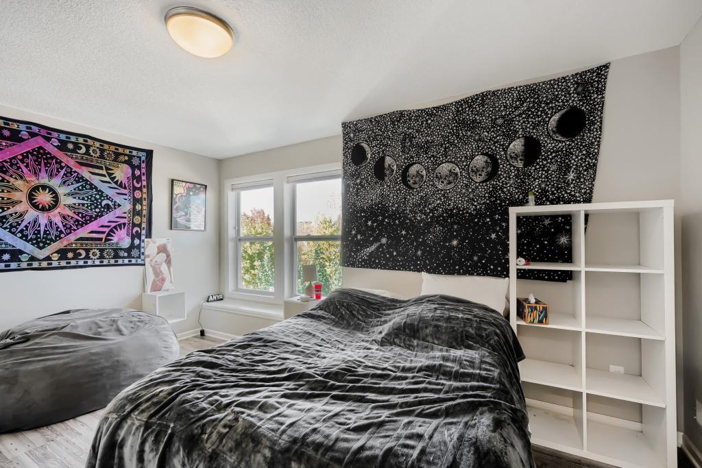5915 Edgewater Dr - MLS Sized - 022 - 22 Bedroom.jpg
