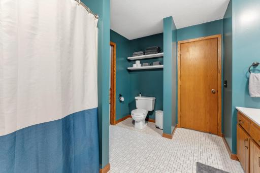 3981 324th Avenue NE, Cambridge, MN 55008