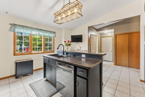 3981 324th Avenue NE, Cambridge, MN 55008