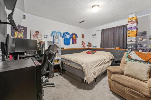 3981 324th Avenue NE, Cambridge, MN 55008