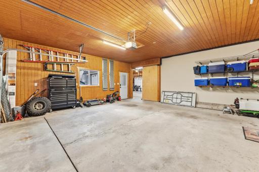 3981 324th Avenue NE, Cambridge, MN 55008