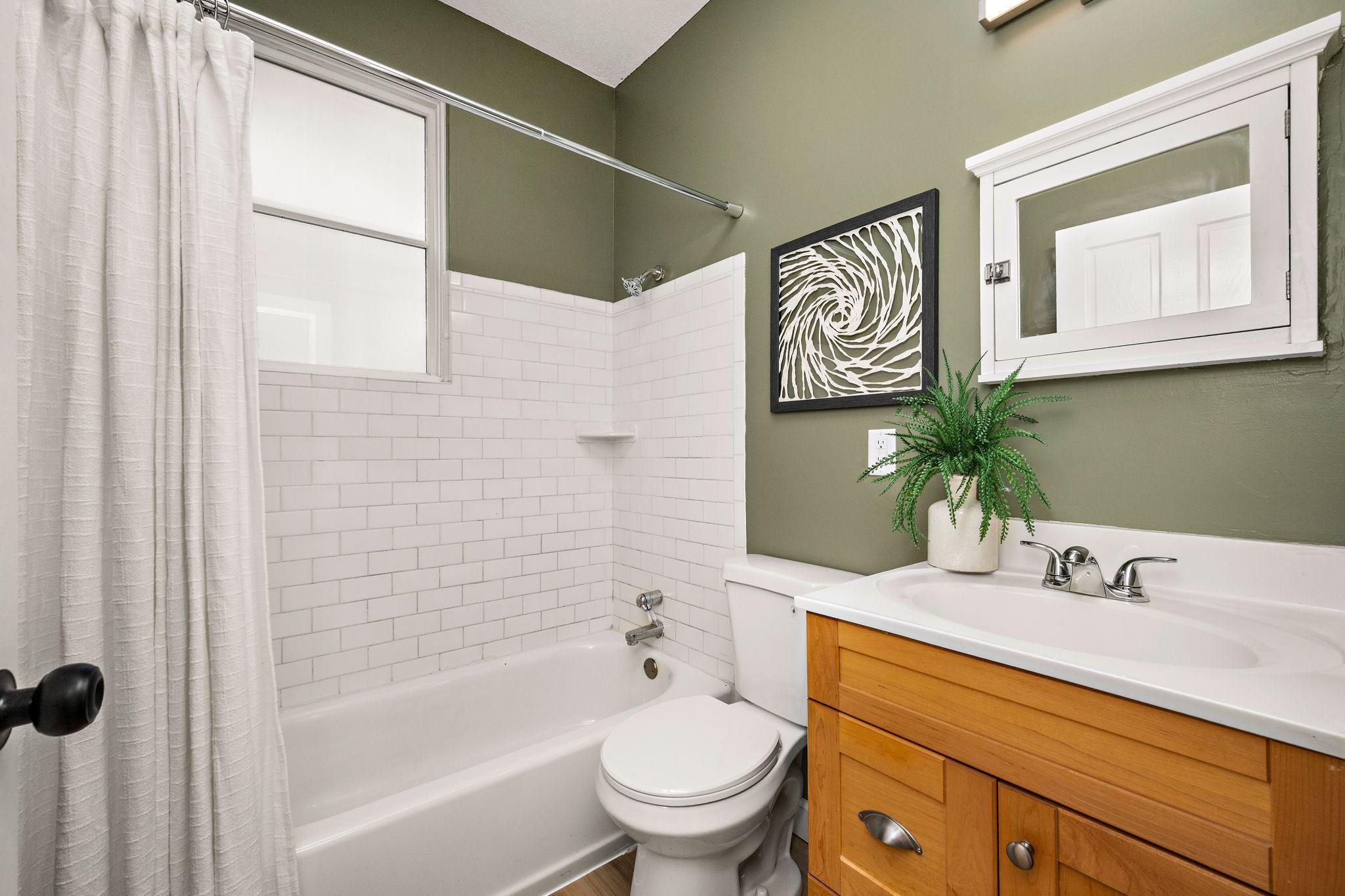 Unit 1 Full Bathroom-Main Level