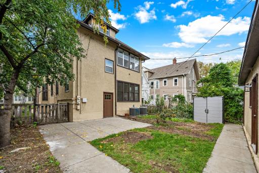 2731 Fremont Avenue S, Minneapolis, MN 55408