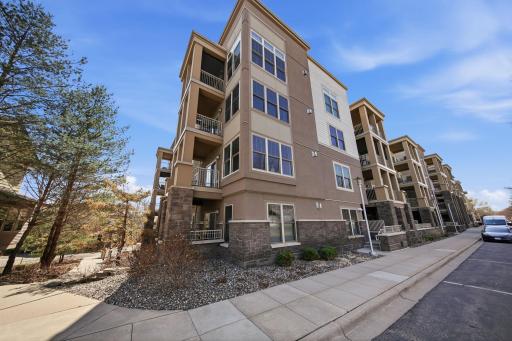 2201 Village Lane, A204, Minneapolis, MN 55431