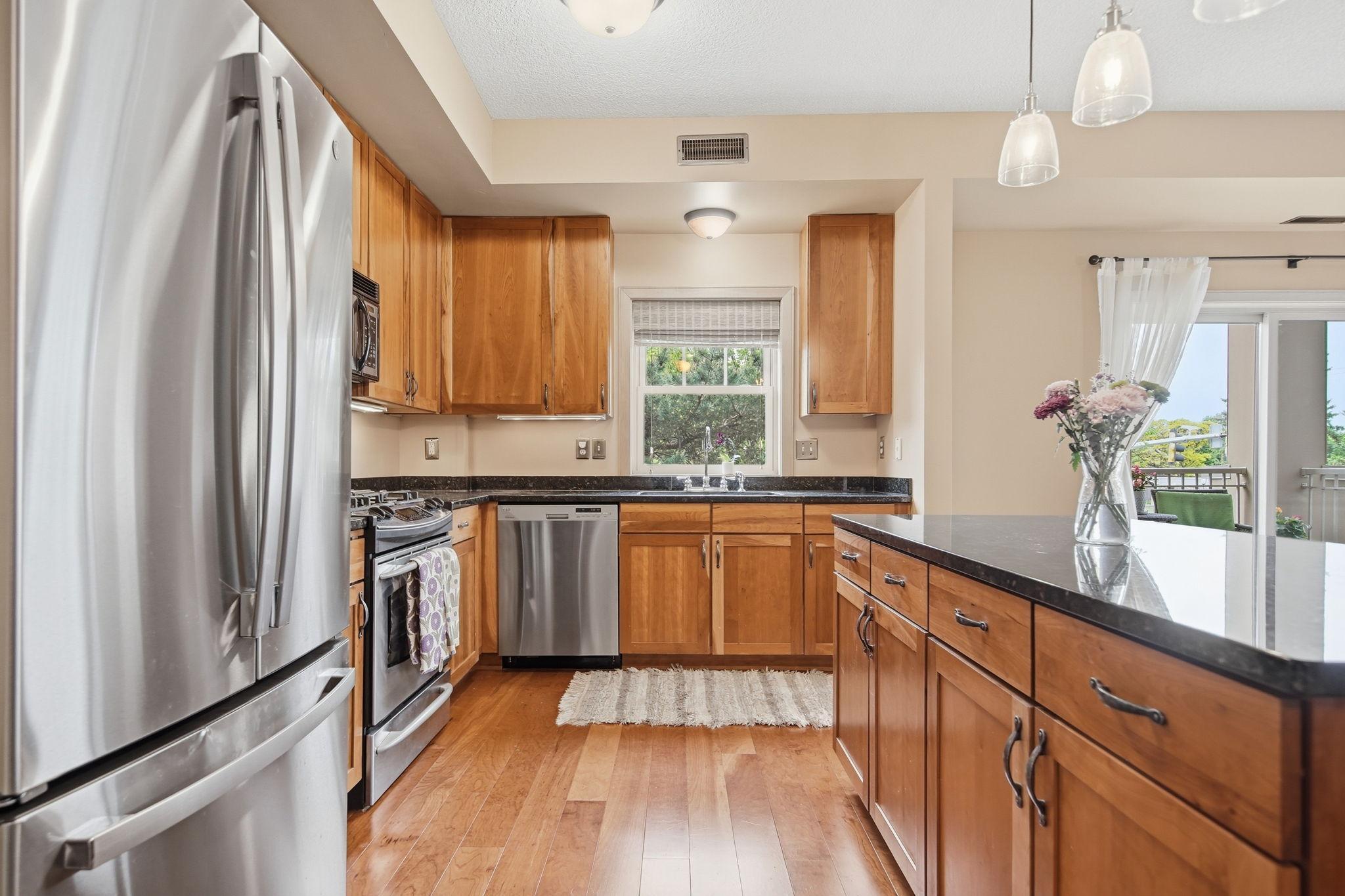 Kitchen stone counter tops