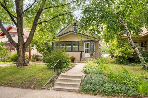 2410 35th Avenue S, Minneapolis, MN 55406