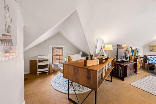 2410 35th Avenue S, Minneapolis, MN 55406