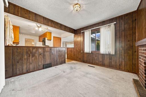 6131 Lee Avenue N, Brooklyn Center, MN 55429