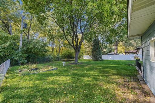 6131 Lee Avenue N, Brooklyn Center, MN 55429