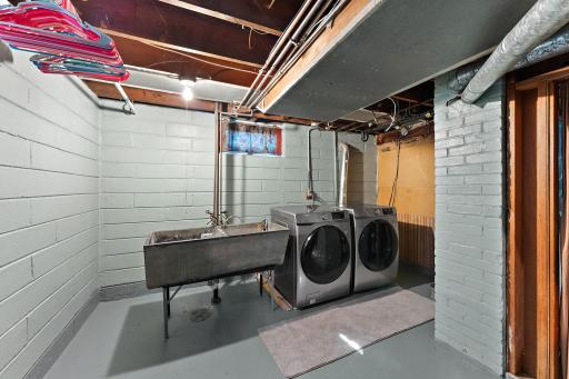 1340 3rd Street E, Saint Paul, MN 55106
