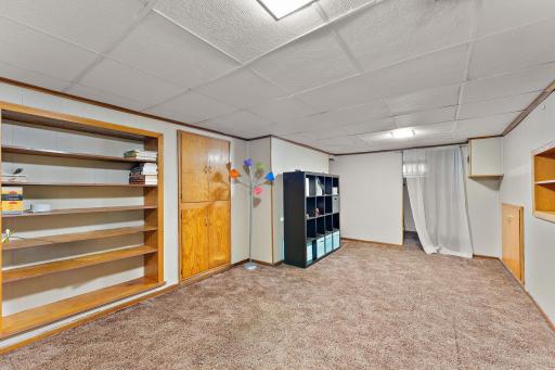 1340 3rd Street E, Saint Paul, MN 55106