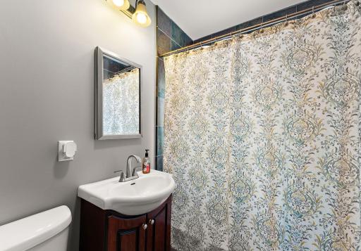 1340 3rd Street E, Saint Paul, MN 55106