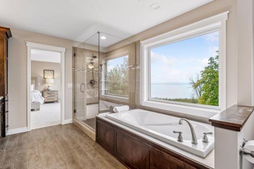 2444 Woods Drive, Victoria, MN 55386
