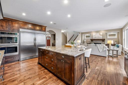 2444 Woods Drive, Victoria, MN 55386