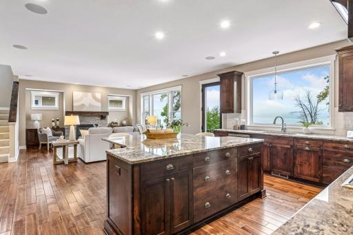 2444 Woods Drive, Victoria, MN 55386