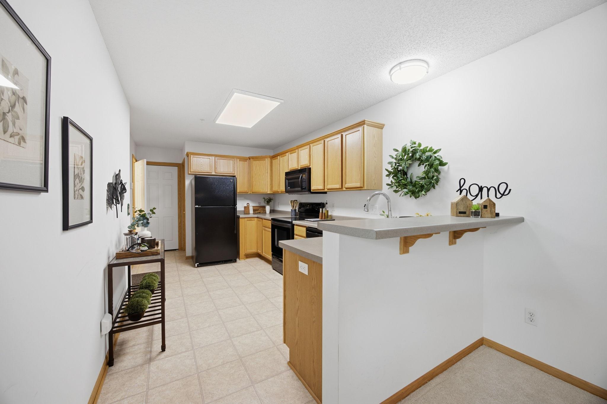 10-web-or-mls-5428_Brewer_Ln_Inver_Grove_Heights_MN_55076_0482.jpg