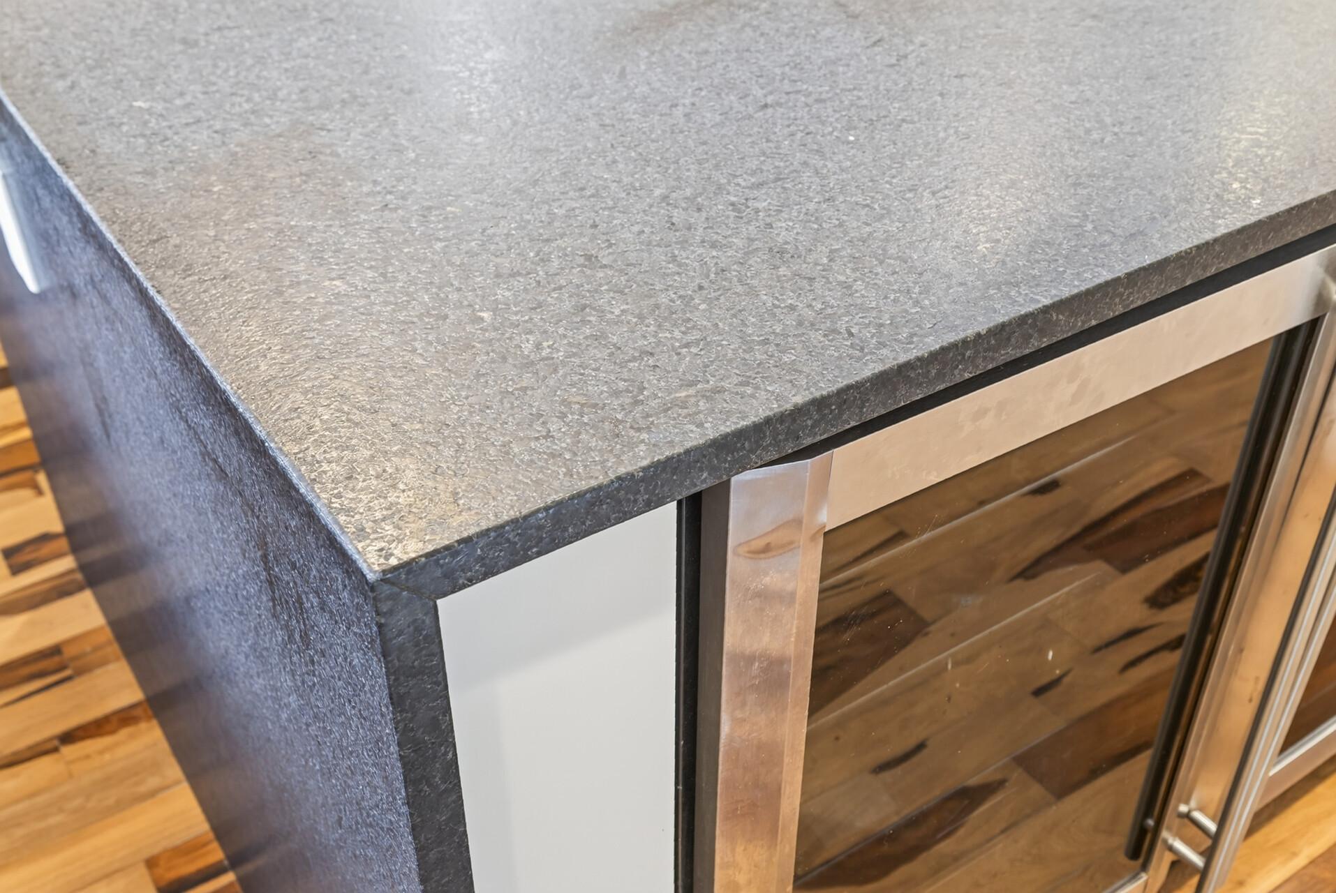 Gorgeous New Countertop on Kitchen Island!