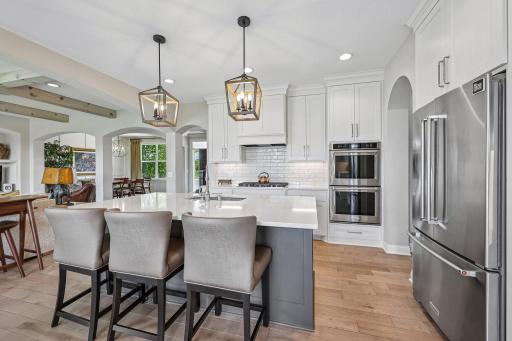 9058 Bur Oak Road, Woodbury, MN 55129