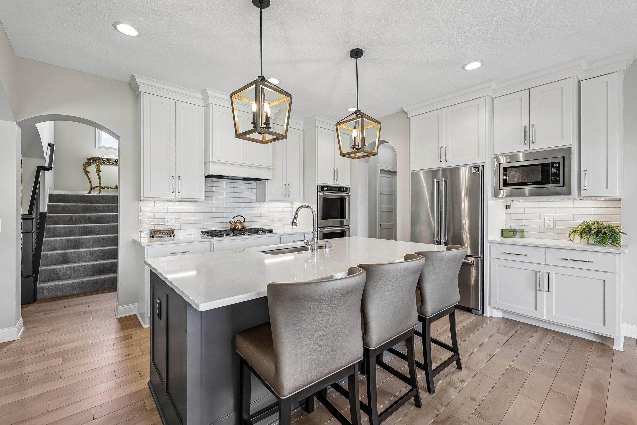 82-web-or-mls-Bur Oak Rd-S2406-013.jpg