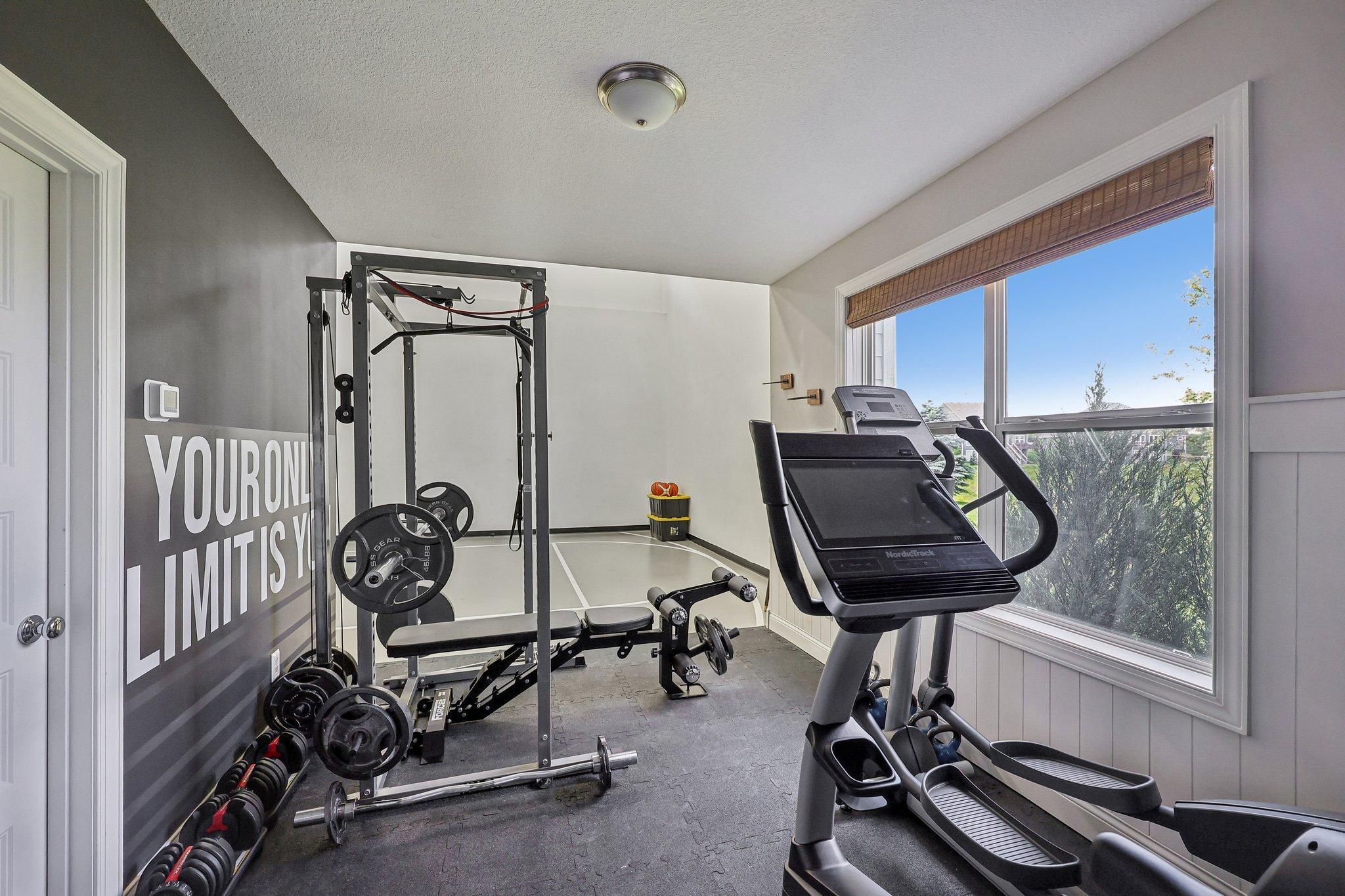 92-web-or-mls-Bur Oak Rd-S2406-023.jpg