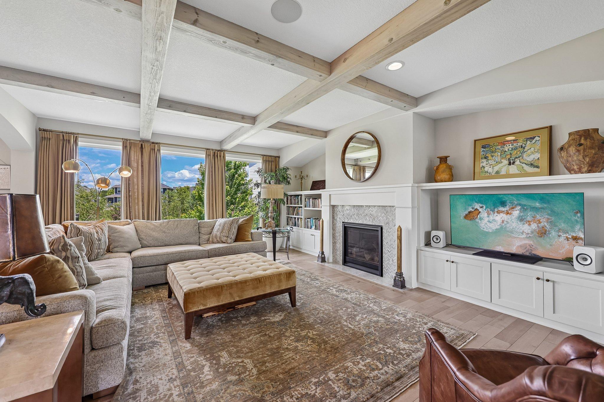 73-web-or-mls-Bur Oak Rd-S2406-004.jpg