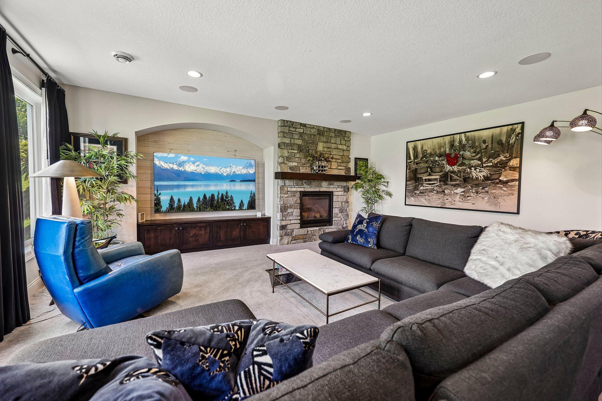 5-web-or-mls-Bur Oak Rd-S2306-005.jpg