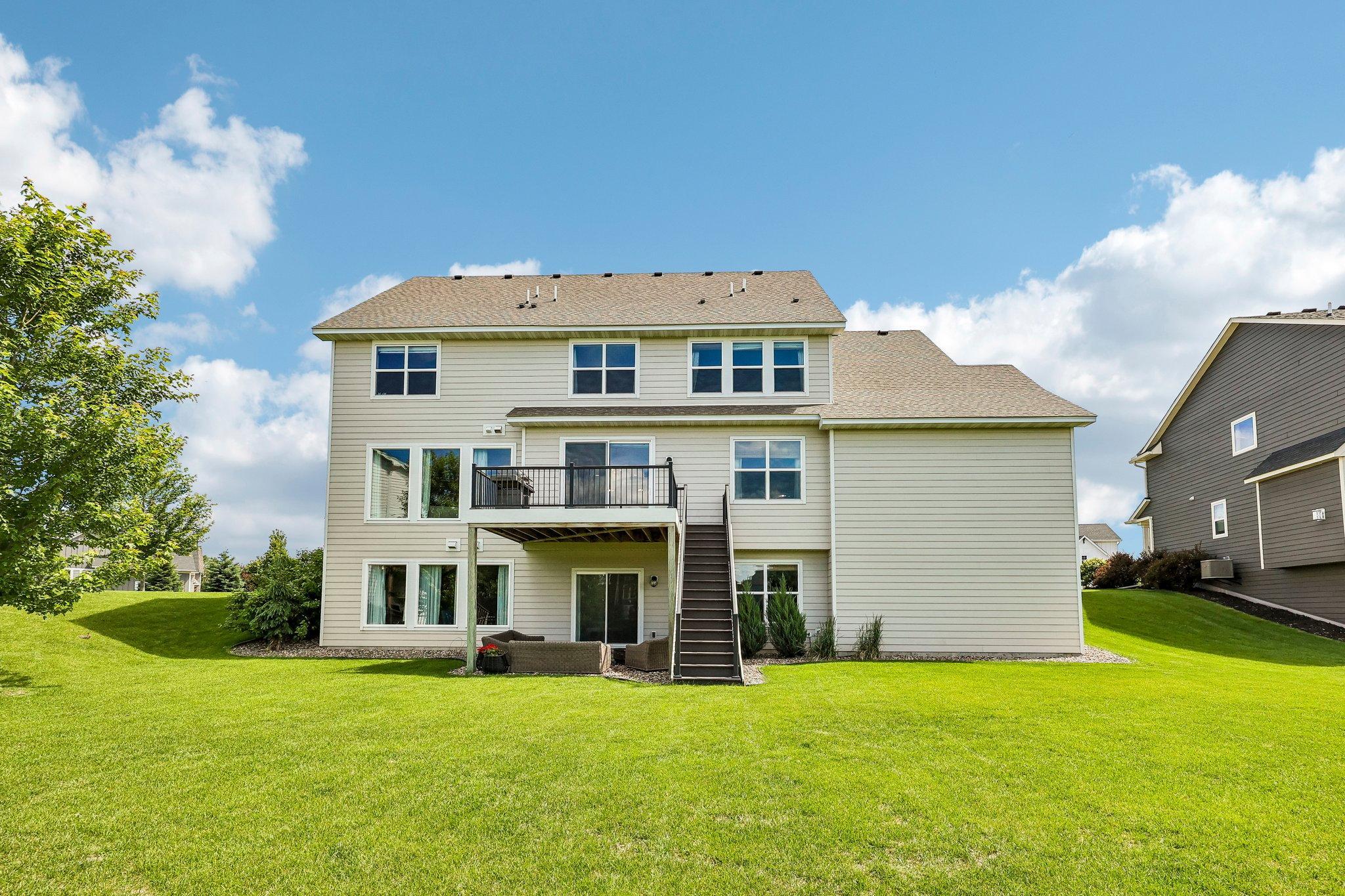 48-web-or-mls-Bur Oak Rd-S2306-048.jpg