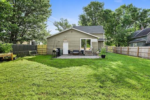 420 S 8th Street, Bird Island, MN 55310