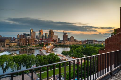 250 Park Avenue, 215, Minneapolis, MN 55415