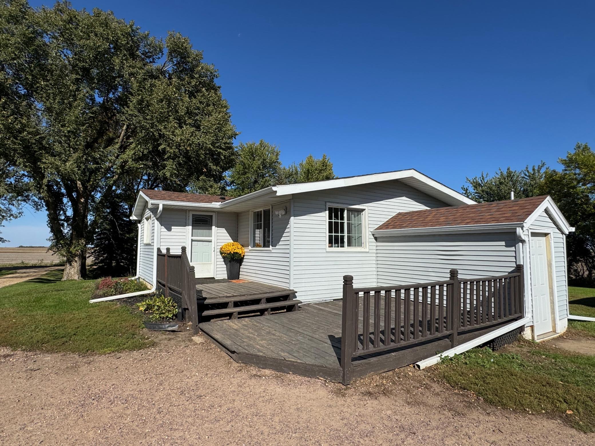 Main entrance has spacious deck