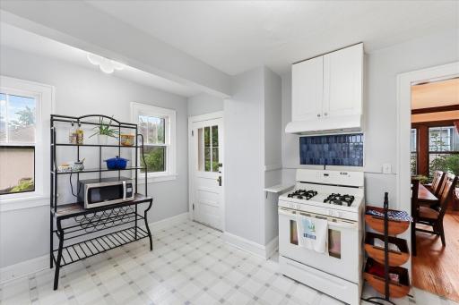 1208 Palace Avenue, Saint Paul, MN 55105