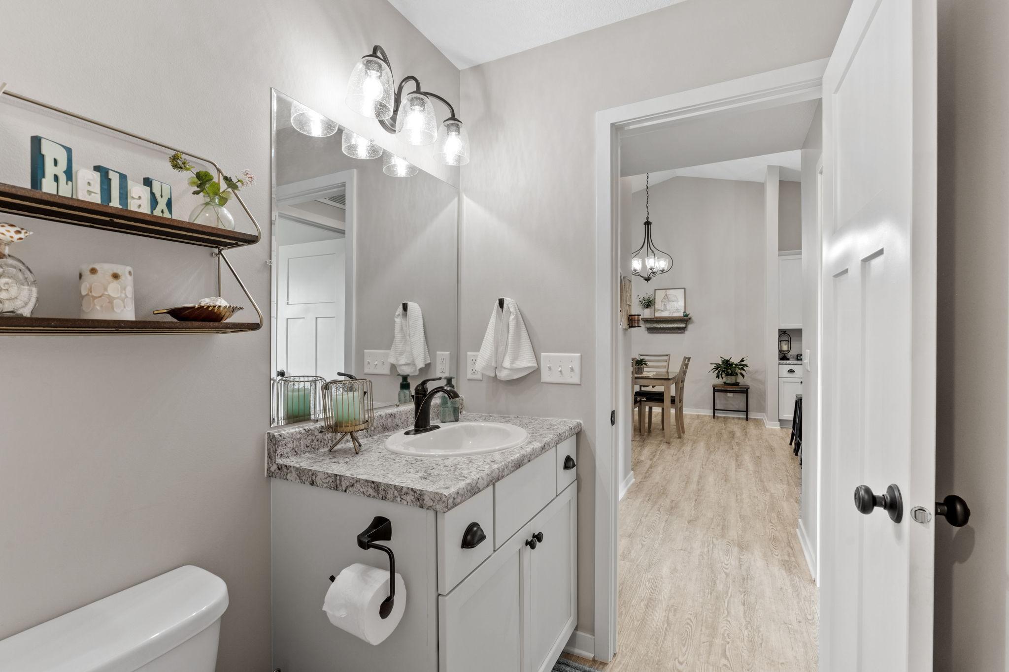 30-web-or-mls-882 Geneva Rd-30.jpg