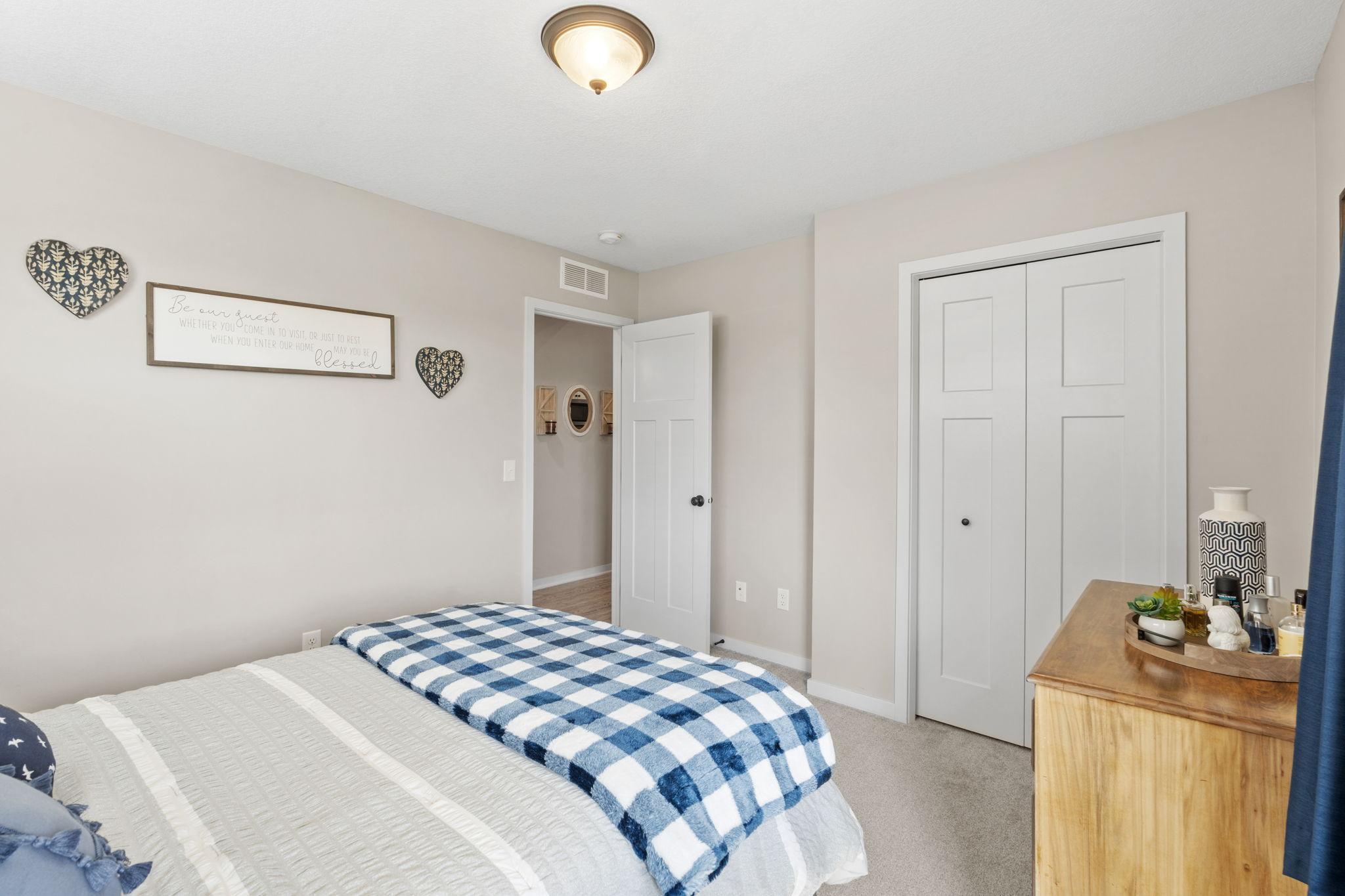 28-web-or-mls-882 Geneva Rd-28.jpg