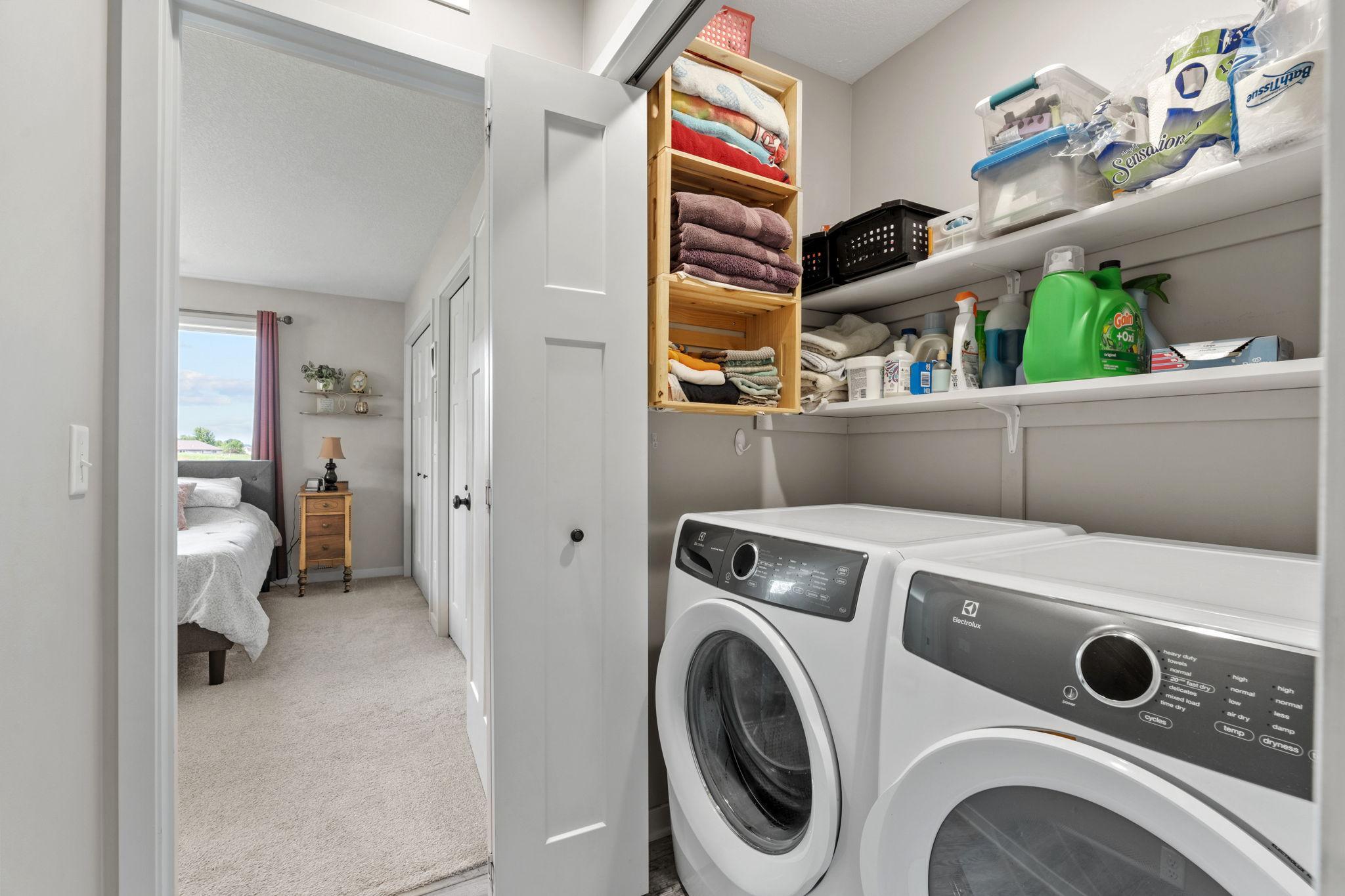 31-web-or-mls-882 Geneva Rd-31.jpg