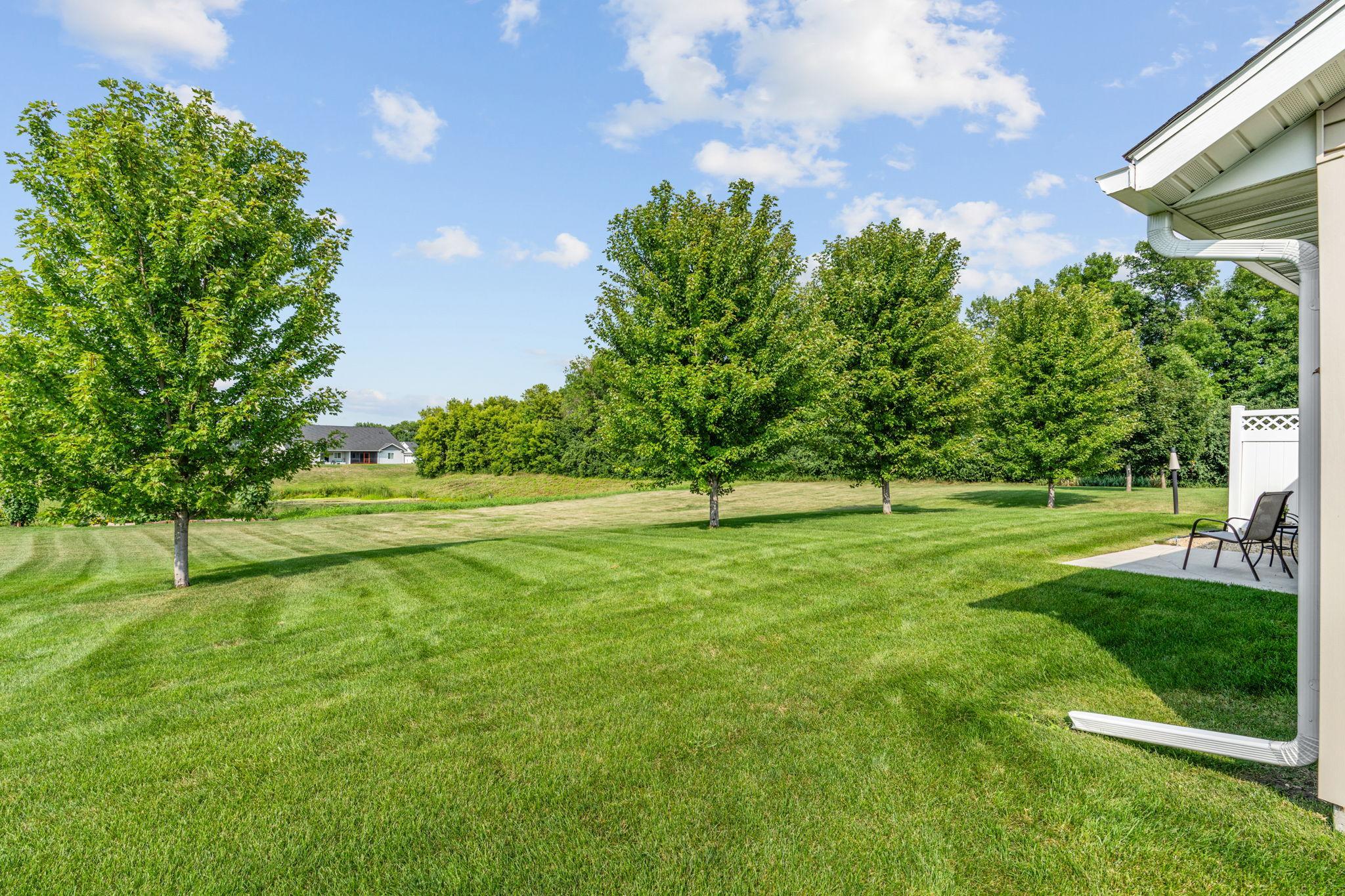 12-web-or-mls-882 Geneva Rd-12.jpg