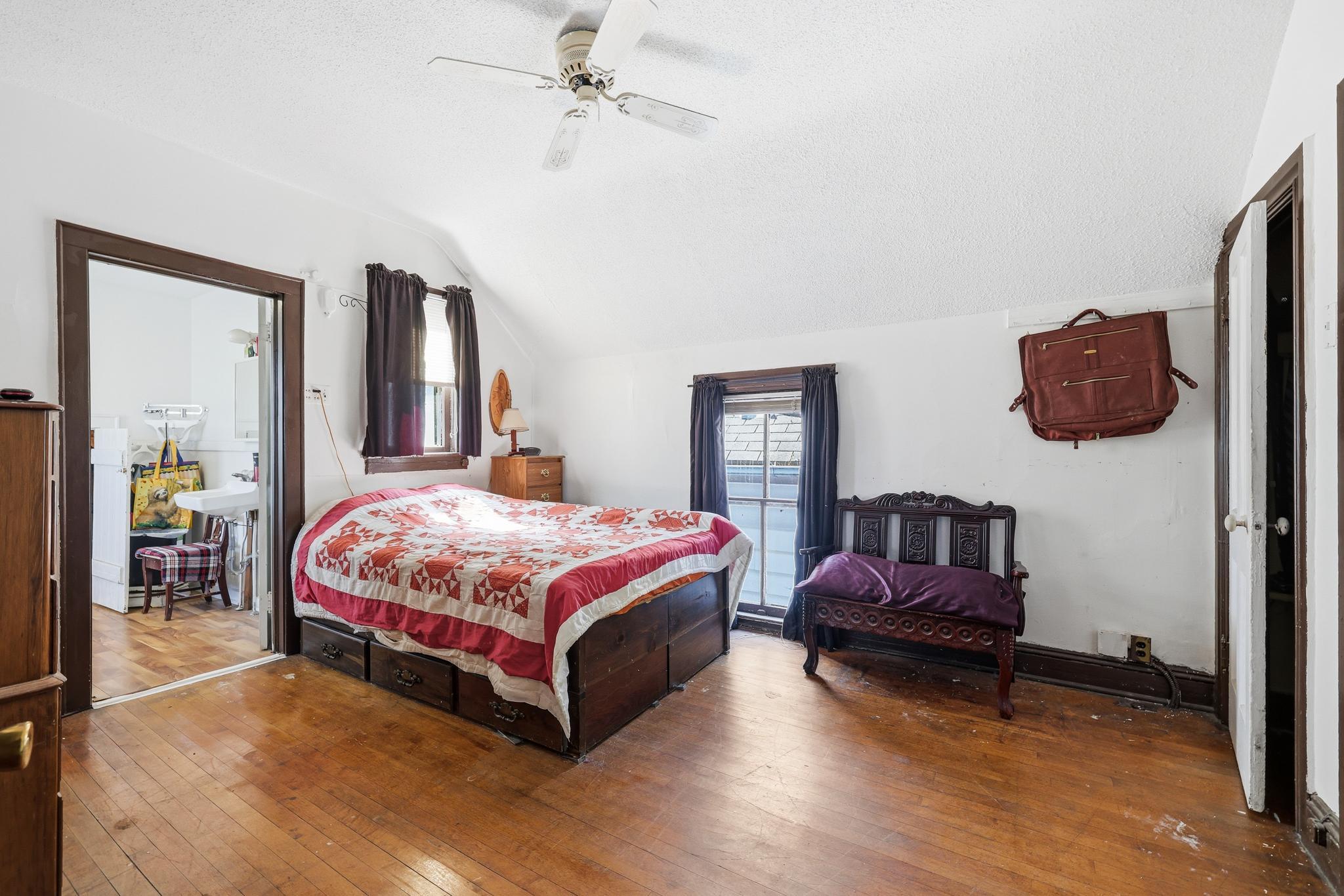 Natural Light & Wood Floors