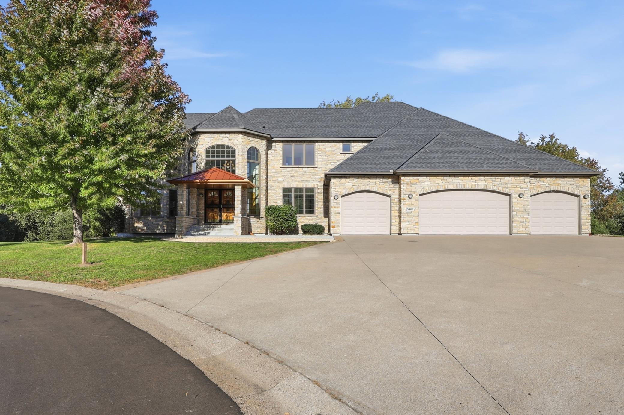 Property photo for 5402 102nd Trail N, Brooklyn Park, MN 55443