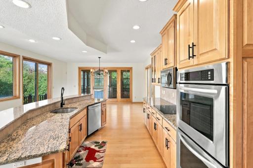5402 102nd Trail N, Brooklyn Park, MN 55443